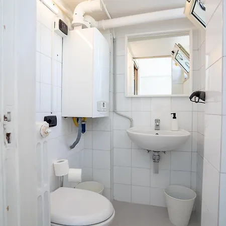 _ Cavour 156 & Savoia _ 3* Bari