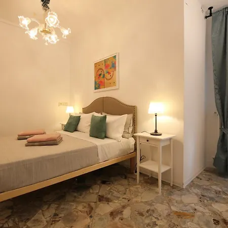 _ Cavour 156 & Savoia _ 3* Bari