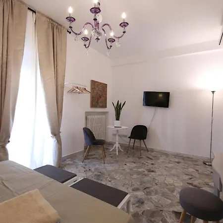 _ Cavour 156 & Savoia _ Guest house Bari