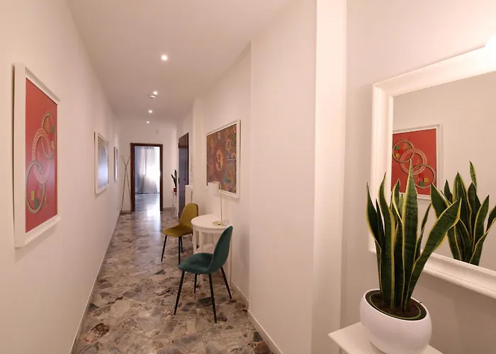 _ Cavour 156 & Savoia _ Πανσιόν Μπάρι