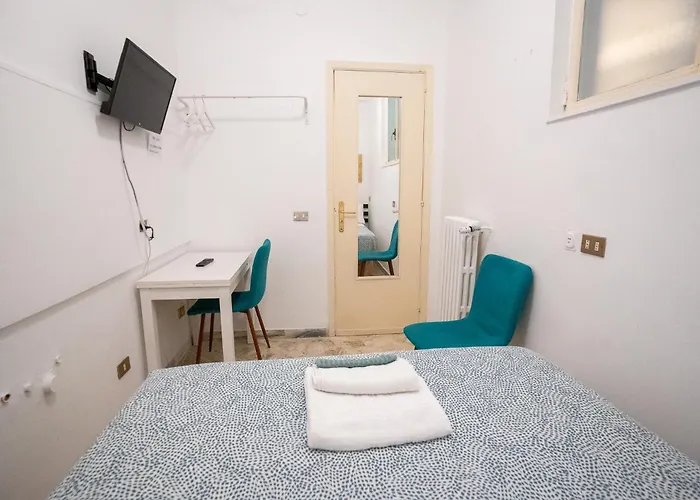 _ Cavour 156 & Savoia _ Konukevi